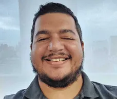 Author Péterson Neves