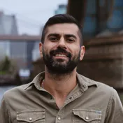 Logo Amauri Vieira - Especialista em Cassino