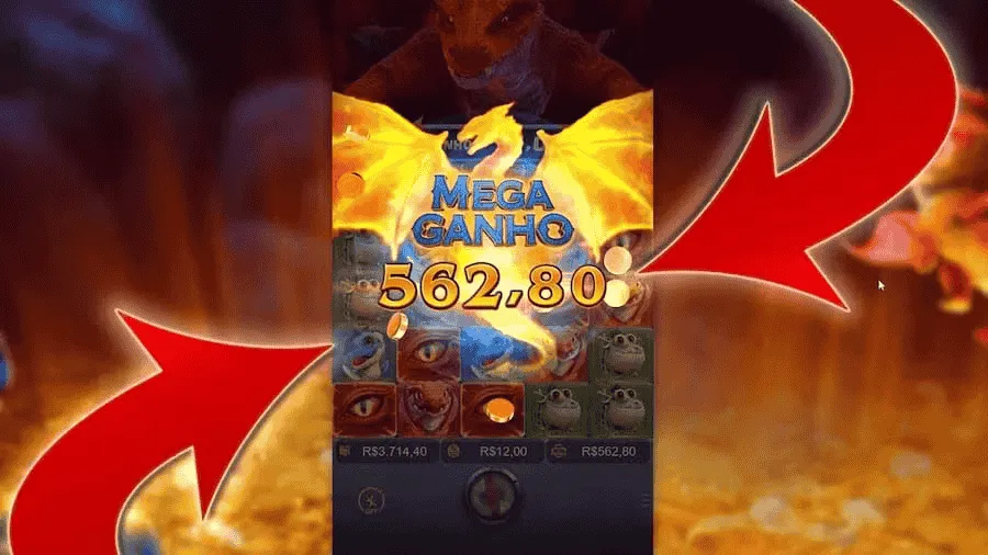 Slot 10 Centavos Esportivabet: fundo de fogo e vulcão, com dragão dourado ao centro, duas setas vermelhas num slot de cassino
